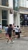 上海街头西阿球迷冲突 外国球迷称遭中国阿根廷球迷泼水+种族歧视